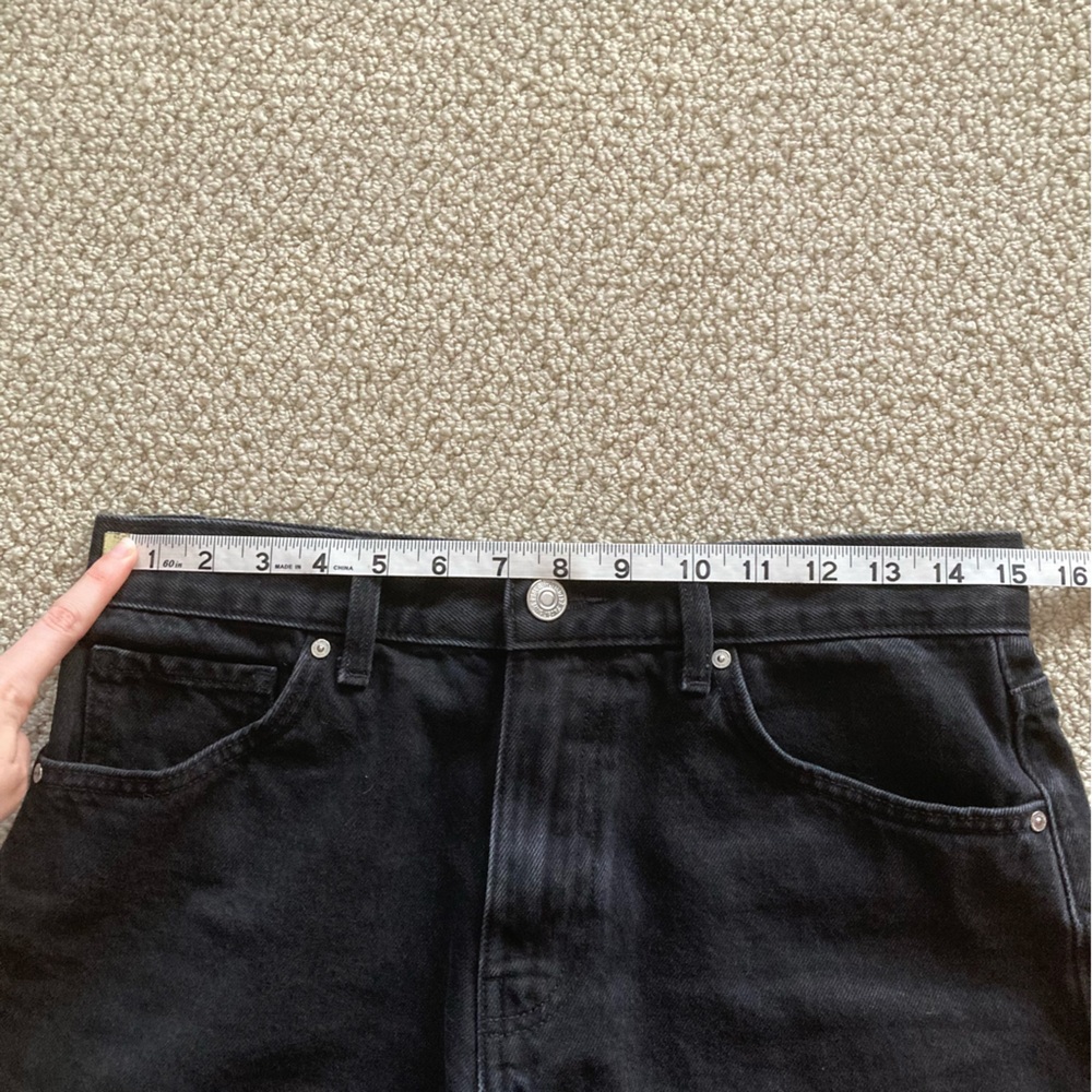 MNG Black Denim High Rise Jean Shorts Women’s Size 6 Bottoms Dark Wash Like New - Picture 3 of 10